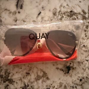 Quay Australia tortoise  Sunglasses